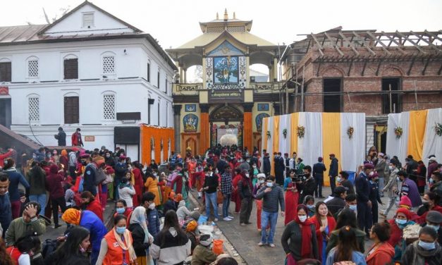 महाशिवरात्रिमा पशुपति क्षेत्रमा रु ५० लाखका बत्ती र फूलले सजाइँदै