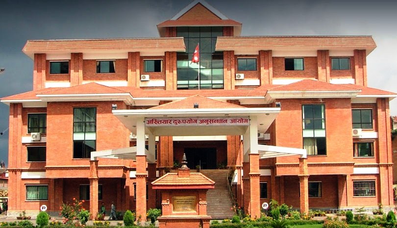 पूर्वमन्त्री श्रेष्ठविरुद्ध साढे ४ करोडको भ्रष्टाचार मुद्दा