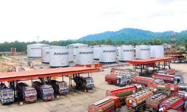 इन्धनको मूल्य फेरि बढ्ने संकेत, १५ दिनमा निगमलाई थप ३ अर्ब घाटा