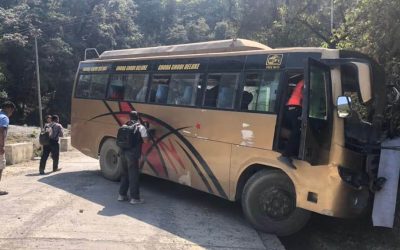 रुकुमबाट काठमाडौं छुटेको बस दुर्घटना : आठ जना घाइते