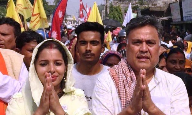 एमाले र जसपाको भिडन्तमा राजावादीको इन्ट्री