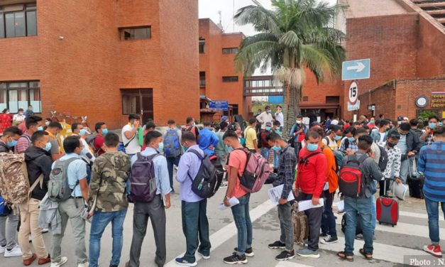 ४० प्रतिशत नेपाली एजेन्टका भरमा वैदेशिक रोजगारीमा