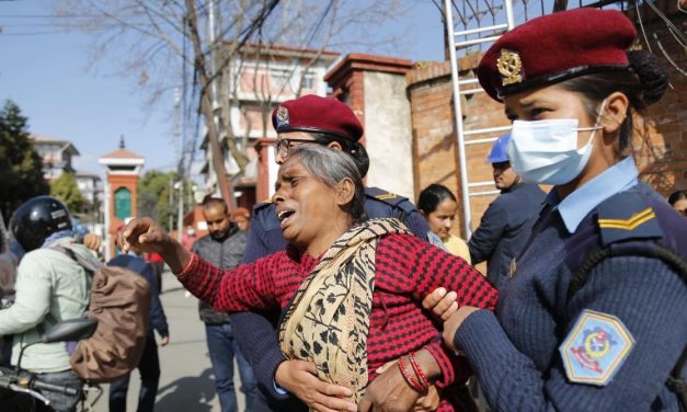 आरती साहका आमा र भाइ प्रहरीको नियन्त्रणमा