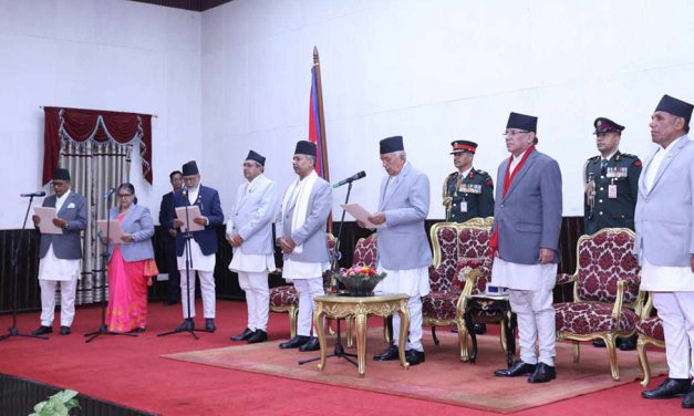 तीन प्रदेश प्रमुखले लिए शपथ