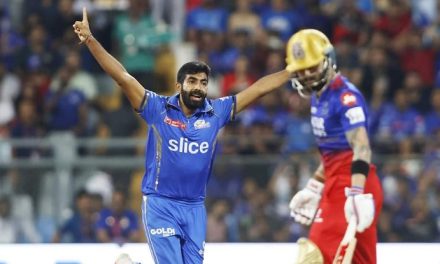 आईपीएल : मुम्बईले बेंगलूरुलाई ७ विकेटले हरायो