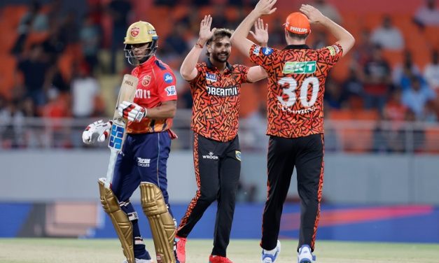 आईपीएल : हैदराबादले  पञ्जाबलाई २ रनले हरायो