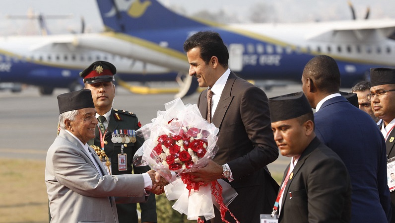 कतारका राजा काठमाण्डाैमा, त्रिभुवन विमानस्थलमा भव्य स्वागत