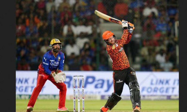 आईपीएल : बेङ्गलुरु २५ रनले पराजित