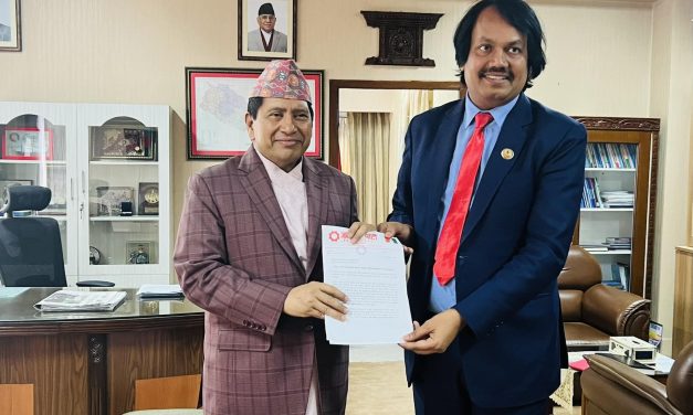 प्रवासी नेपालीले मत दिन पाउने व्यवस्था गर्न डा. सीके राउतको आग्रह