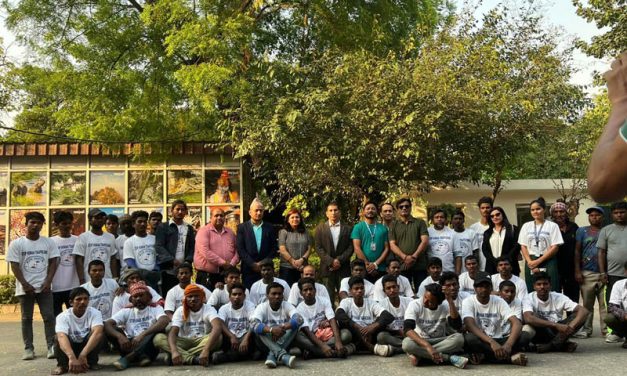 कश्मीरमा बन्धक बनाइएका ३५ नेपालीको उद्धार