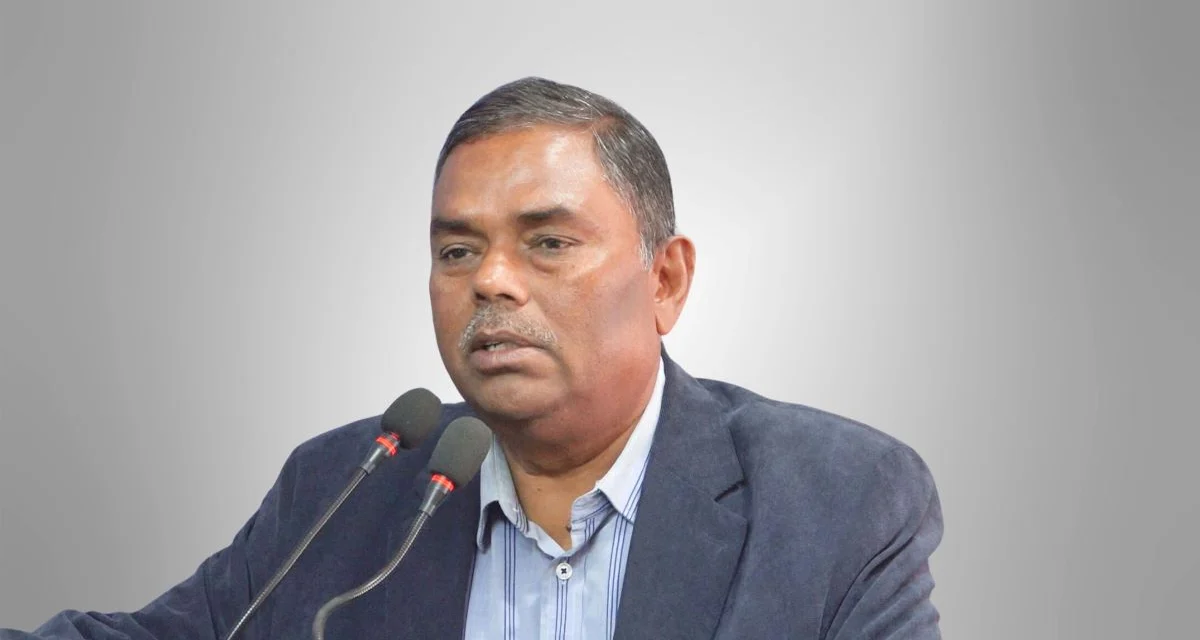 दुई दिनको सत्ताका लागि राजावादी, कांग्रेस जोसँग पनि मिल्छन् : उपेन्द्र यादव