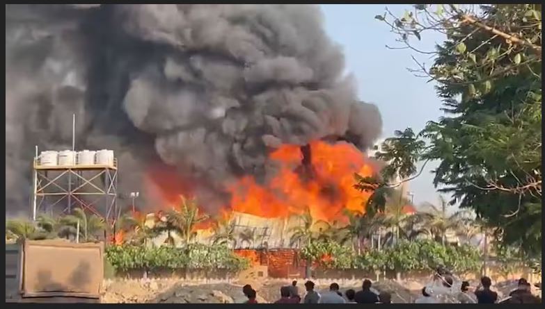 भारतकाे गुजरातमा एउटा मनोरञ्जन पार्कमा आगलागी हुँदा २७ जनाको ज्यान गयो