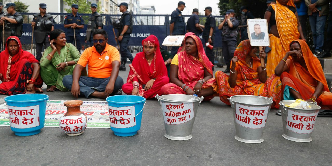 पानी माग्दै बानेश्वरमा चुरे संरक्षणकर्ताको आन्दोलन