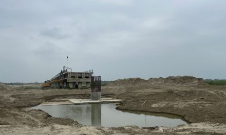 धनुषा र सिरहालाई जोड्ने कमला पुल यस वर्ष पनि नबन्ने