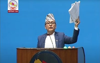 लिङ्देनले रोष्टममै च्याते बजेट पुस्तिका, काँग्रेसका सांसदले गरे समर्थन
