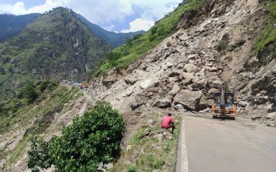 देशभरका नौ सडक खण्ड अवरुद्ध : एक सय ५९ एकतर्फी सञ्चालनमा