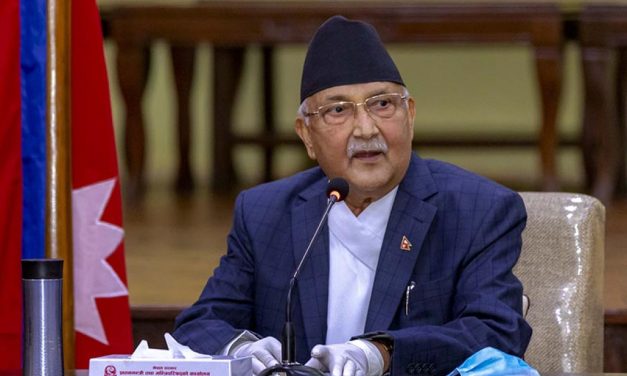 प्रधानमन्त्री ओलीलाई फेसबुकमा भ्रष्टाचारी लेख्ने युवकविरुद्ध मुद्दा दायर