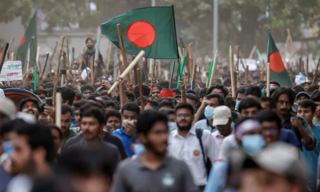 बंगलादेशमा आरक्षणविरुद्ध आन्दोलन : ६ जनाको मृत्यु, अनिश्चितकाललाई शिक्षण संस्था बन्द