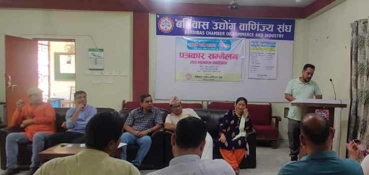 बर्दिवासमा दसैं सस्तो बजार लाग्दै