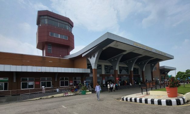 २६५ रुपैयाँसम्म घट्यो हवाई भाडा, कुन रुटमा कति ?