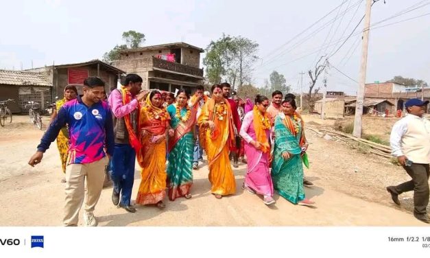 धनुषा–३ मा समृद्धिको नारा लिएर महतोको चुनावी अभियान